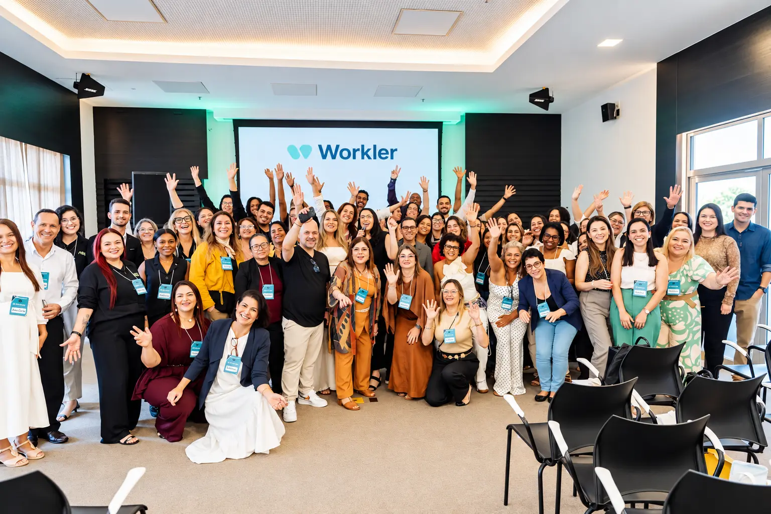 Plateia completa do evento BP do Futuro celebrando